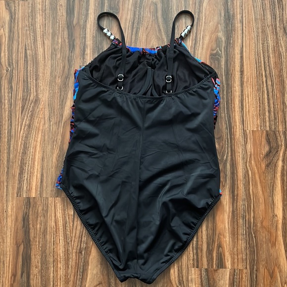 NWOT Magicsuit Hot Line Lisa - Picture 9 of 15